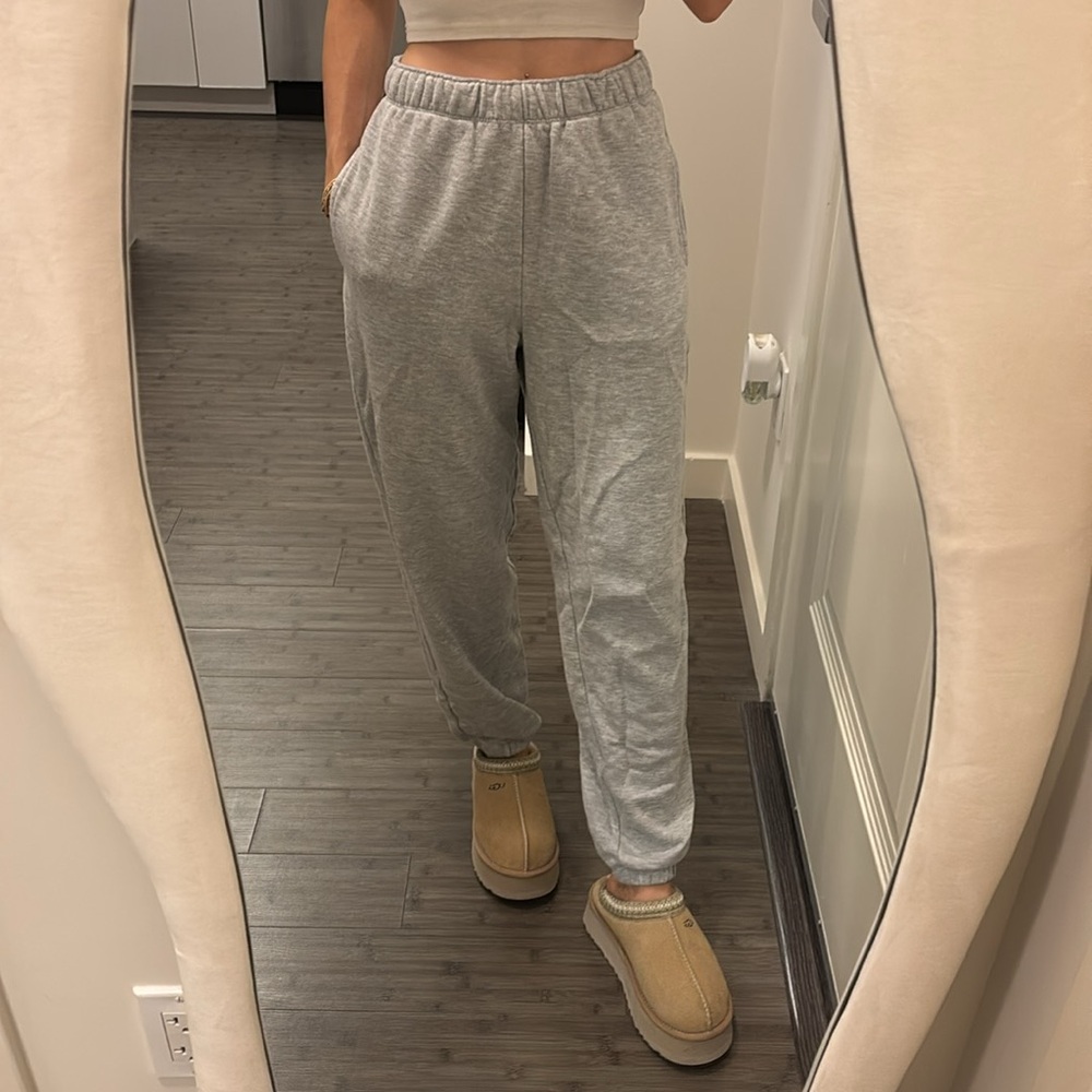 American eagle Gray Sweatpants joggers drawstring elastic waistband